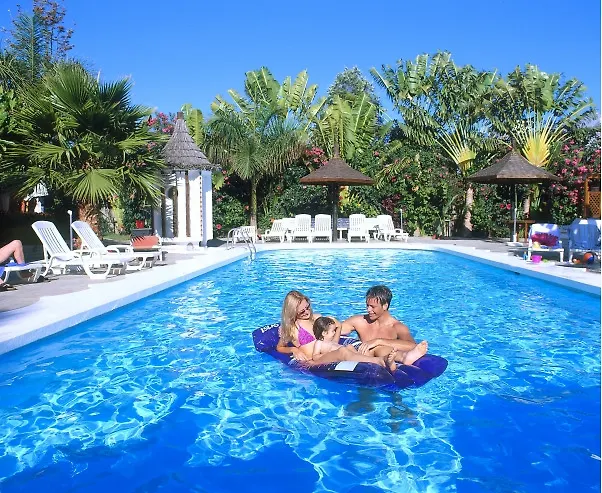 San Valentin & Terraflor Park 普拉亚戴尔雷安格莱斯