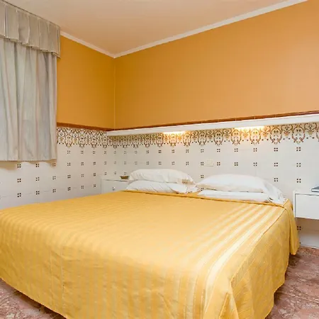 San Valentin & Terraflor Park بلايا ديل إنغلز