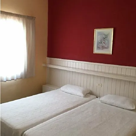 San Valentin & Terraflor Park פלאייה דל אינגלז